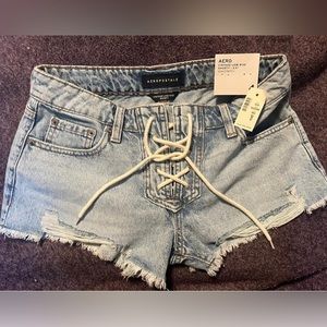 Aeropostale Vintage Low Rise Shorty, size 4.